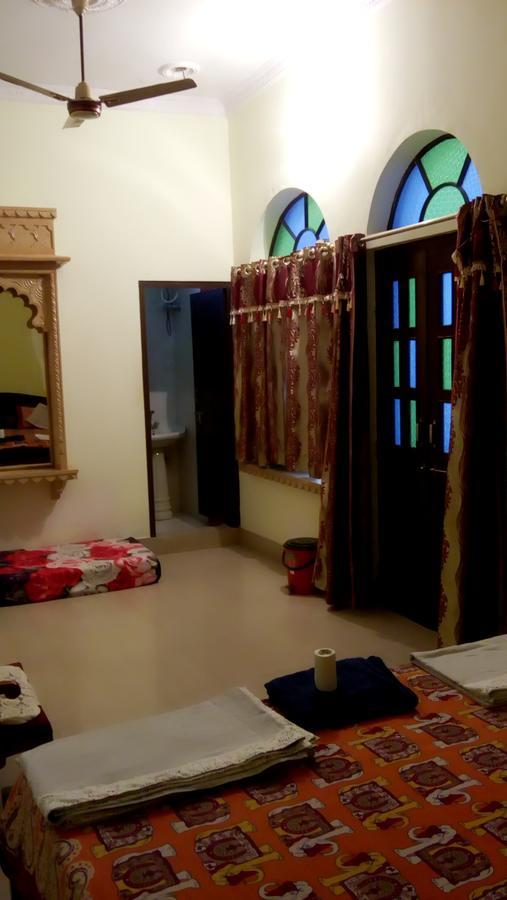Shivam Tourist Guest House Būndi Eksteriør billede