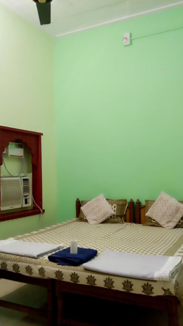 Shivam Tourist Guest House Būndi Eksteriør billede